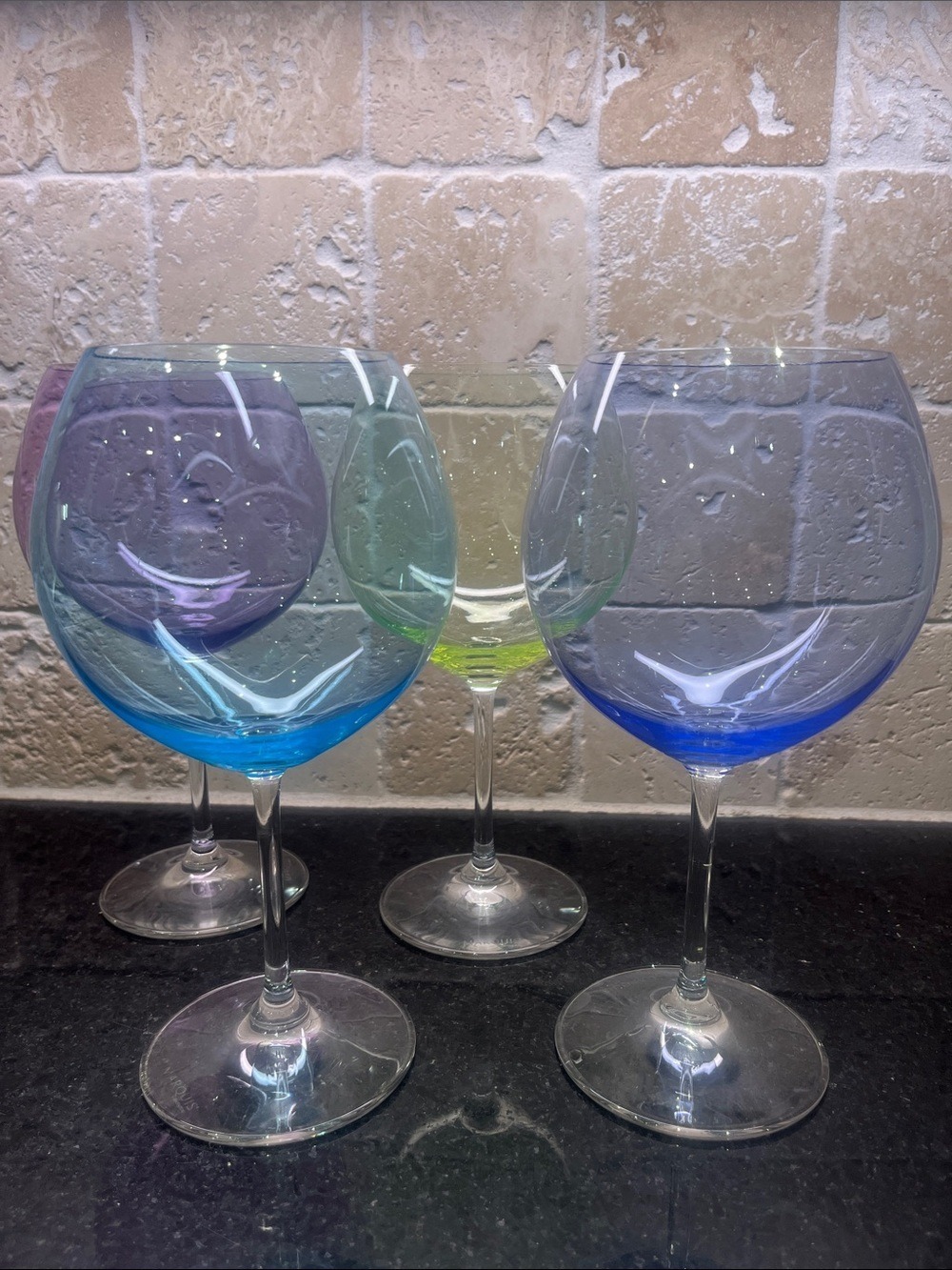 Marquis by Waterford Vintage Ombre Aromatic Balloon Wine Glasses Set of 4. - Picture 9 of 9